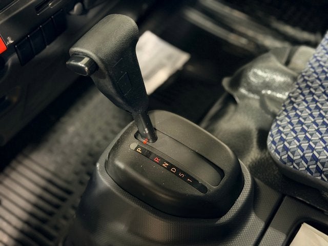 2025 Chevrolet Low Cab Forward 4500 BASE