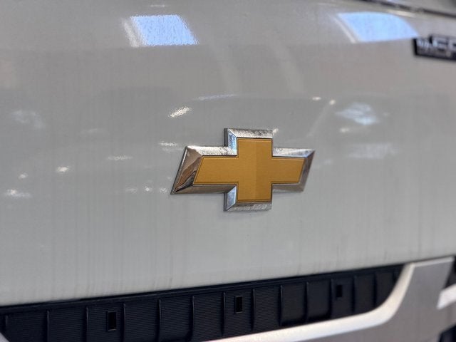 2025 Chevrolet Low Cab Forward 4500 BASE