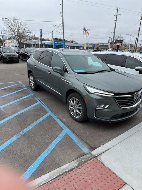 2024 Buick Enclave Essence