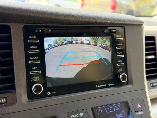 2018 Toyota Sienna LE Auto Access Seat