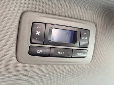 2018 Toyota Sienna LE Auto Access Seat