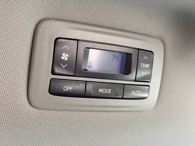 2018 Toyota Sienna LE Auto Access Seat