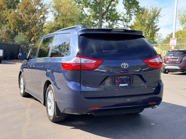 2018 Toyota Sienna LE 8 Passenger