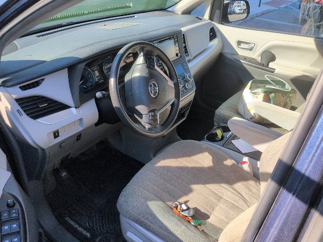 2018 Toyota Sienna LE 8 Passenger
