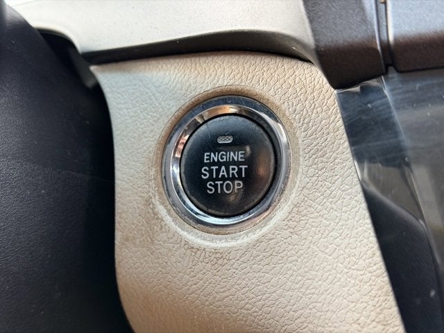 2015 Toyota Sienna XLE 8 Passenger