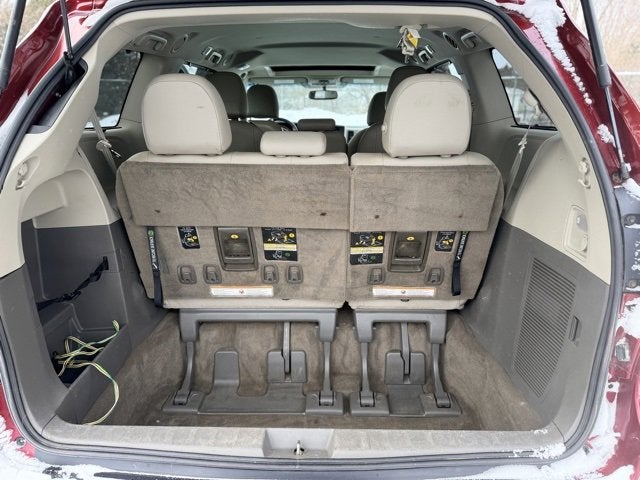 2015 Toyota Sienna XLE 8 Passenger