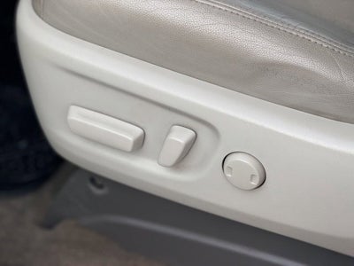 2015 Toyota Sienna XLE 8 Passenger