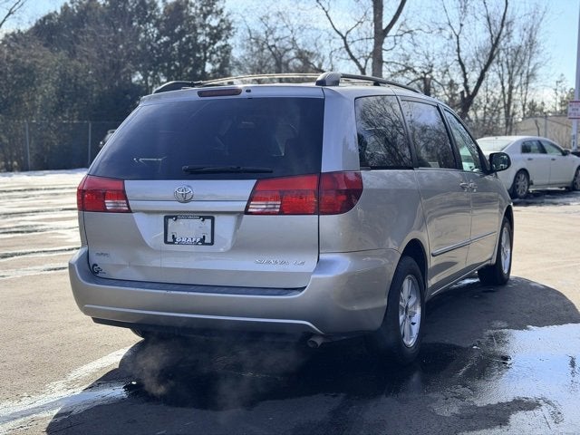 2005 Toyota Sienna CE