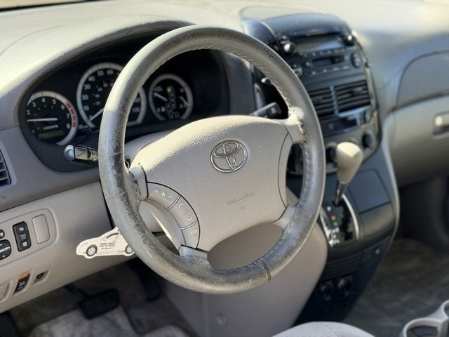 2005 Toyota Sienna CE