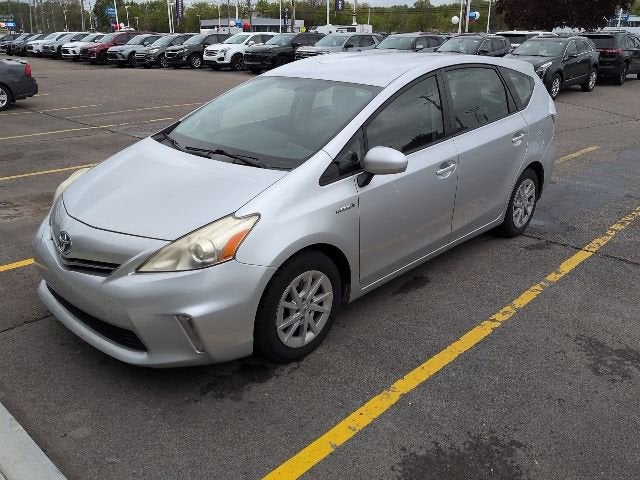 2013 Toyota Prius v Two