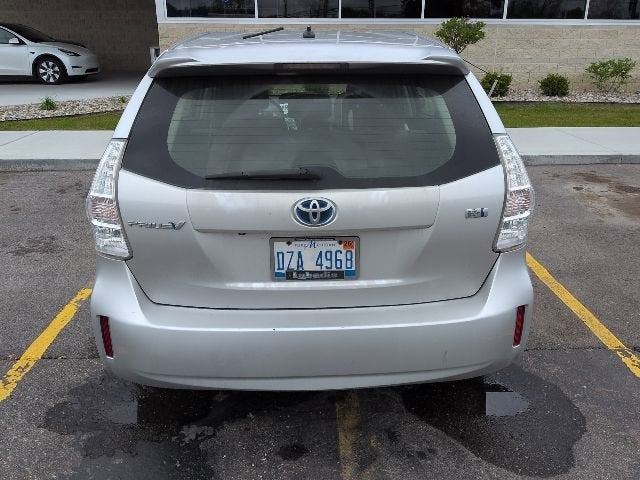2013 Toyota Prius v Two