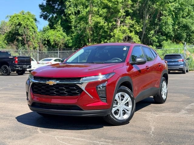 2025 Chevrolet Trax LS