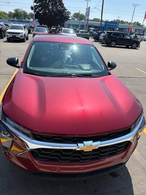2025 Chevrolet Trax LS