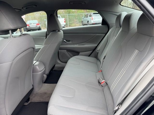 2022 Hyundai Elantra Hybrid Blue