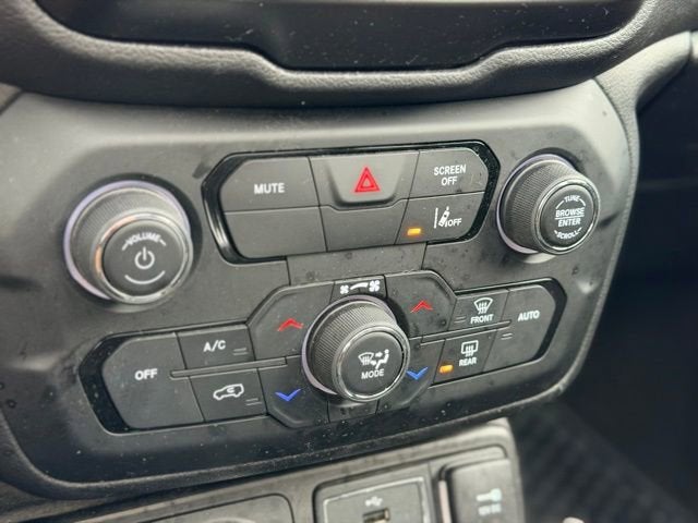 2021 Jeep Renegade Islander